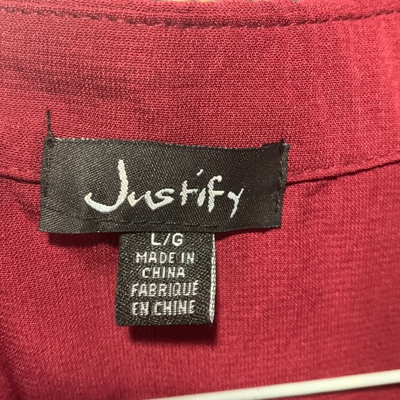 Justify size Large, burgundy sleeveless dress with waist tie. Like new. … - Picture 5 of 5